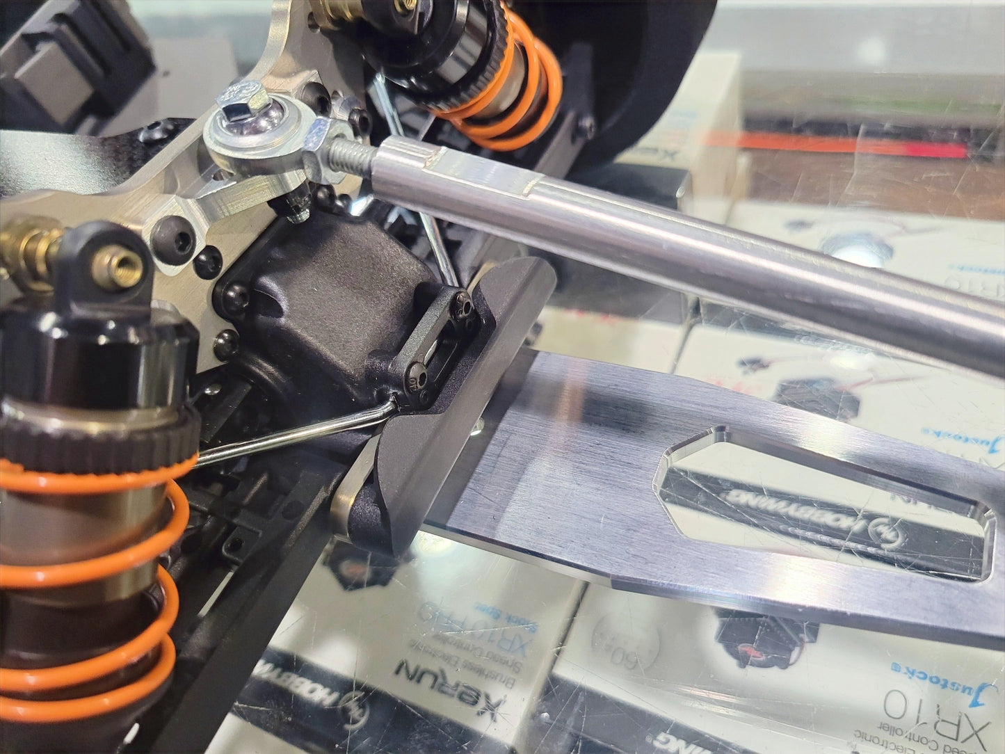 IRonManRc HOBAO VTE2 / VT "12 GAUGE " Wheelie Bar Drag Racing Beast