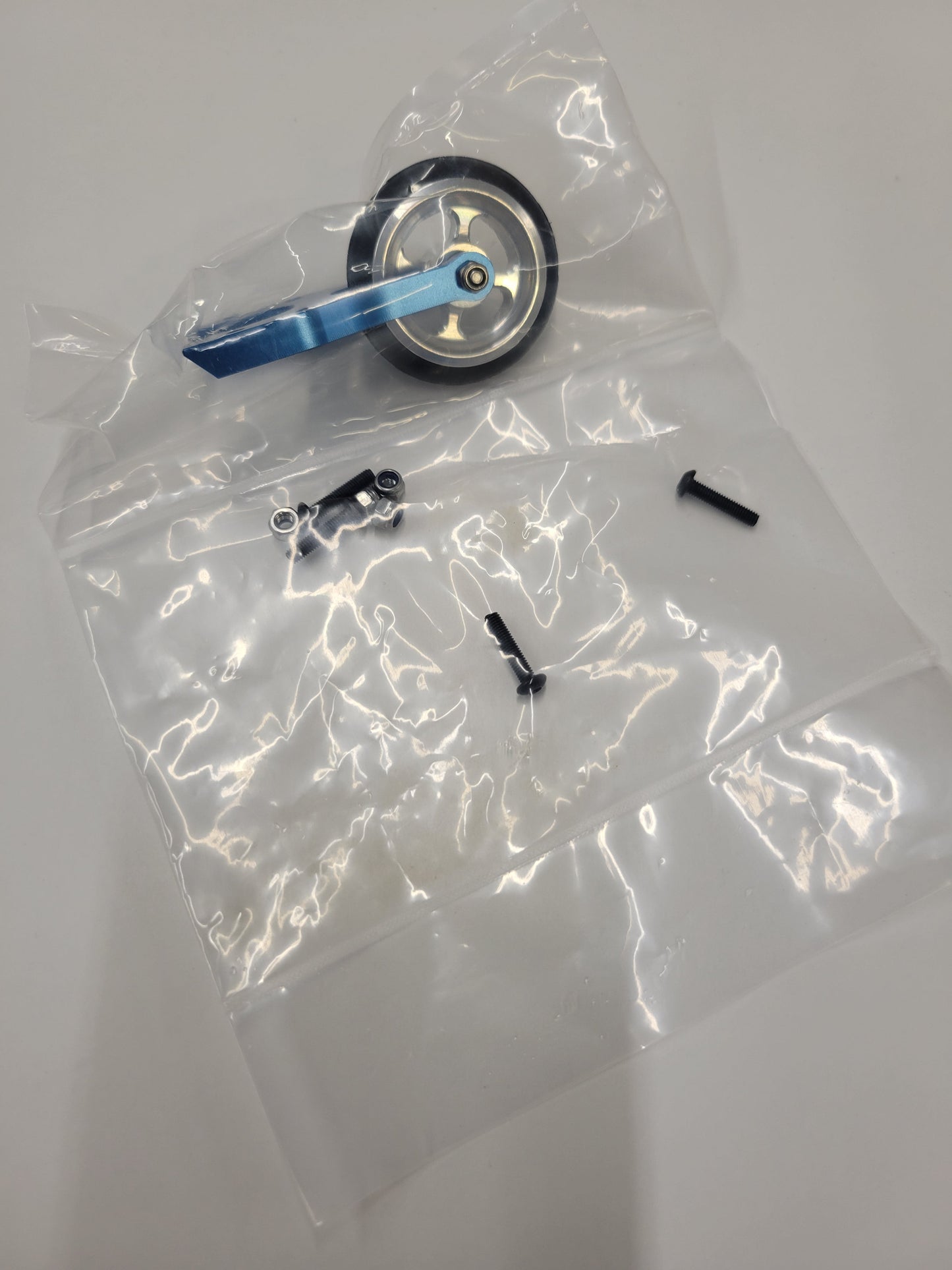 IRonManRc UNIVERSAL Wheelie Bar HORSESHOE w/ Mercedez WHEEL & TIRE * CANDY BLUE *