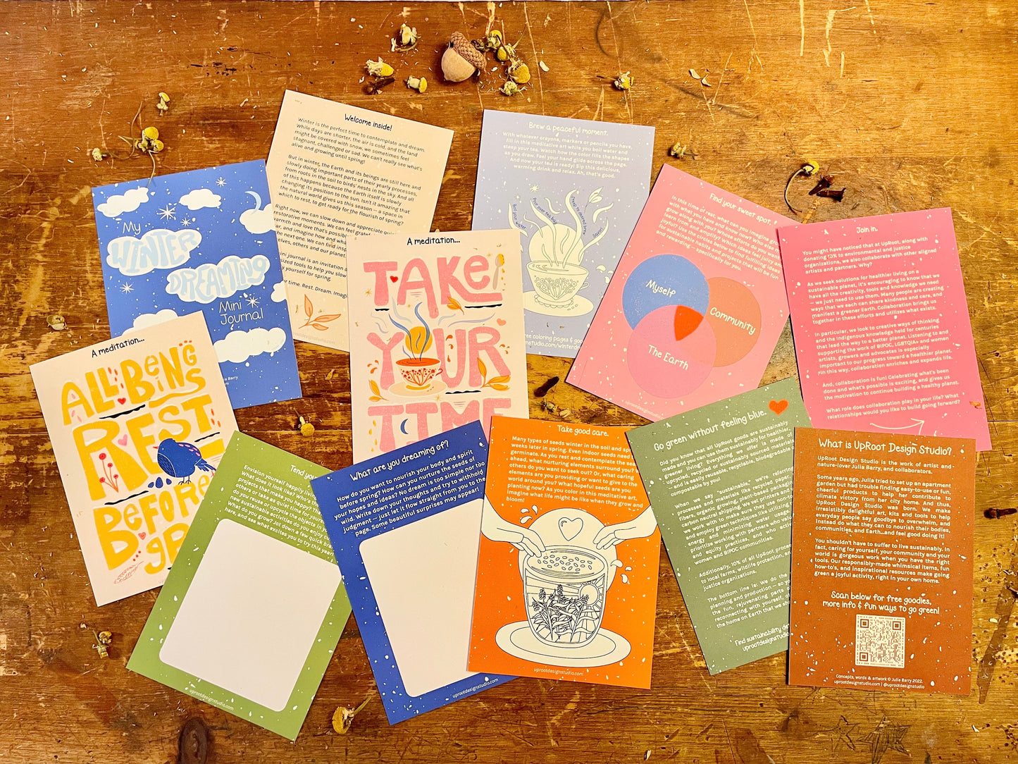 "Jolly Greenhouse" Gift Box: Mint Tea, Honey, Card, Minijournal, Sticker, White Polka-Dot Plant Growing Kit (Winter Dreaming)