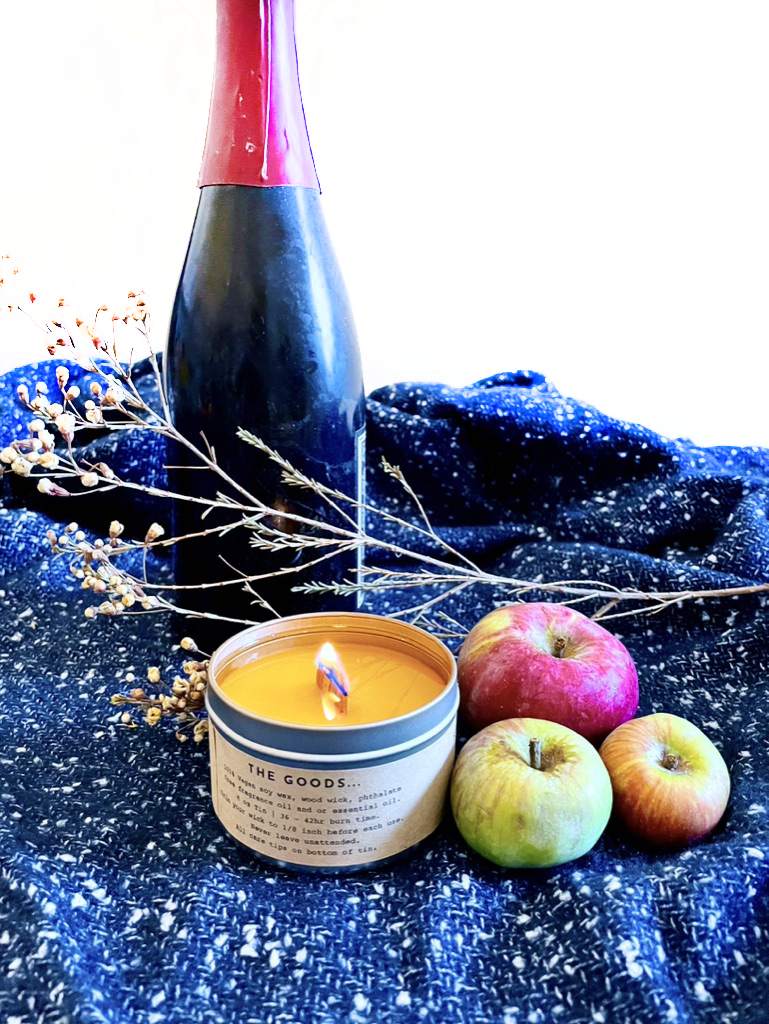 Winter Light Candle Relaxation Set: "New Beginnings" Scented Candle (Champagne, Apple Blossom & Neroli), Meditation Card + Mindfulness Journal (Winter Dreaming)